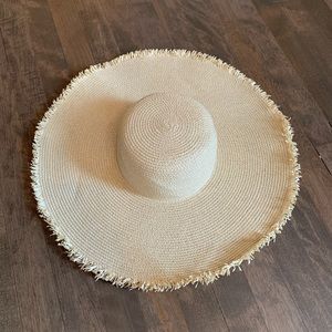 Straw sun hat